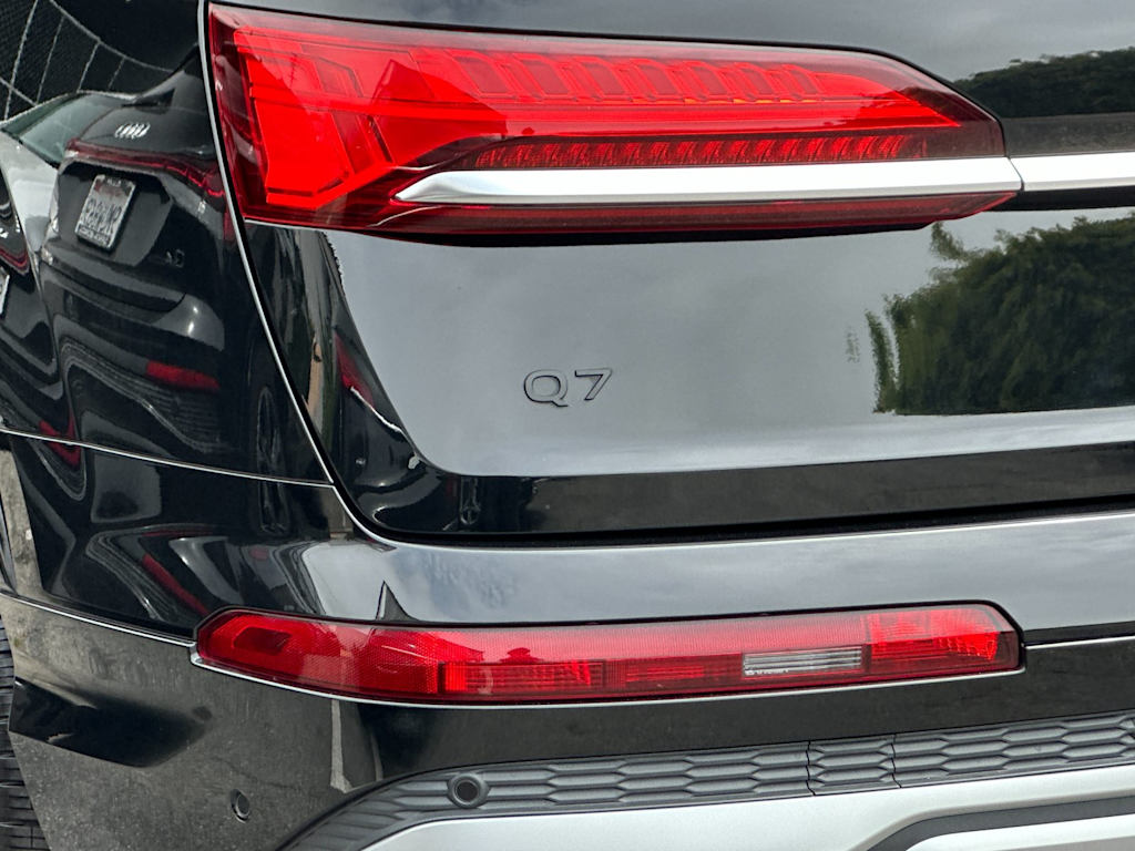 Thumbnail: 2025 Audi Q7 - 30
