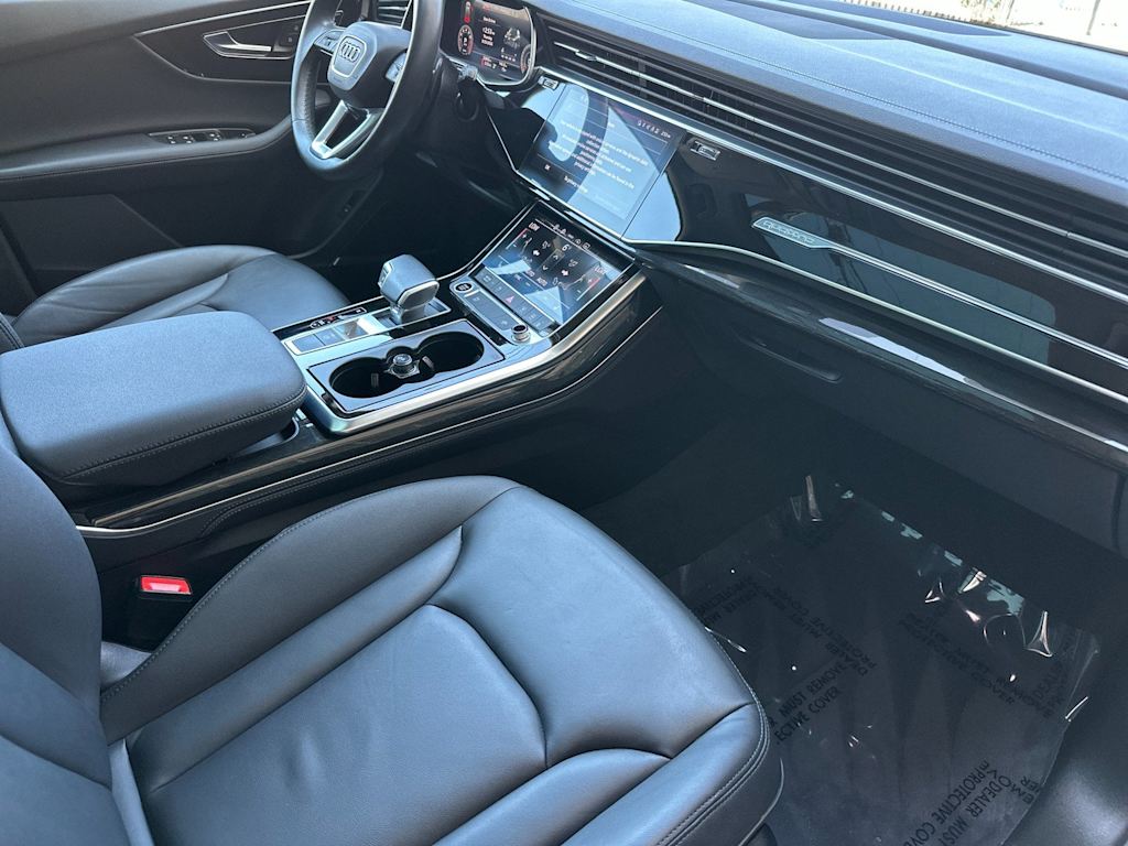 Thumbnail: 2023 Audi Q7 - 11