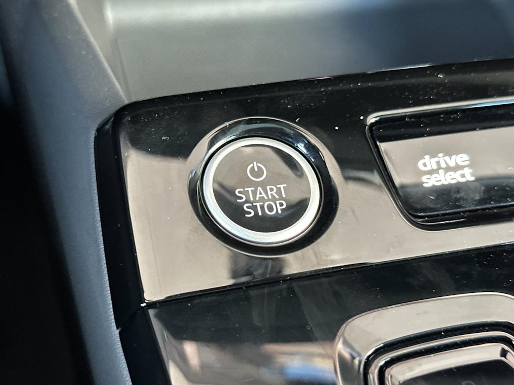 Thumbnail: 2025 Audi e-tron - 23