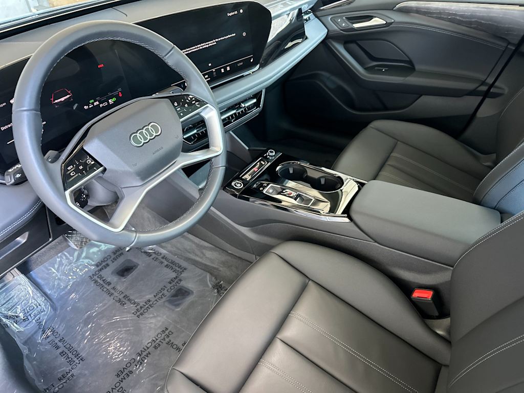 Thumbnail: 2025 Audi e-tron - 7