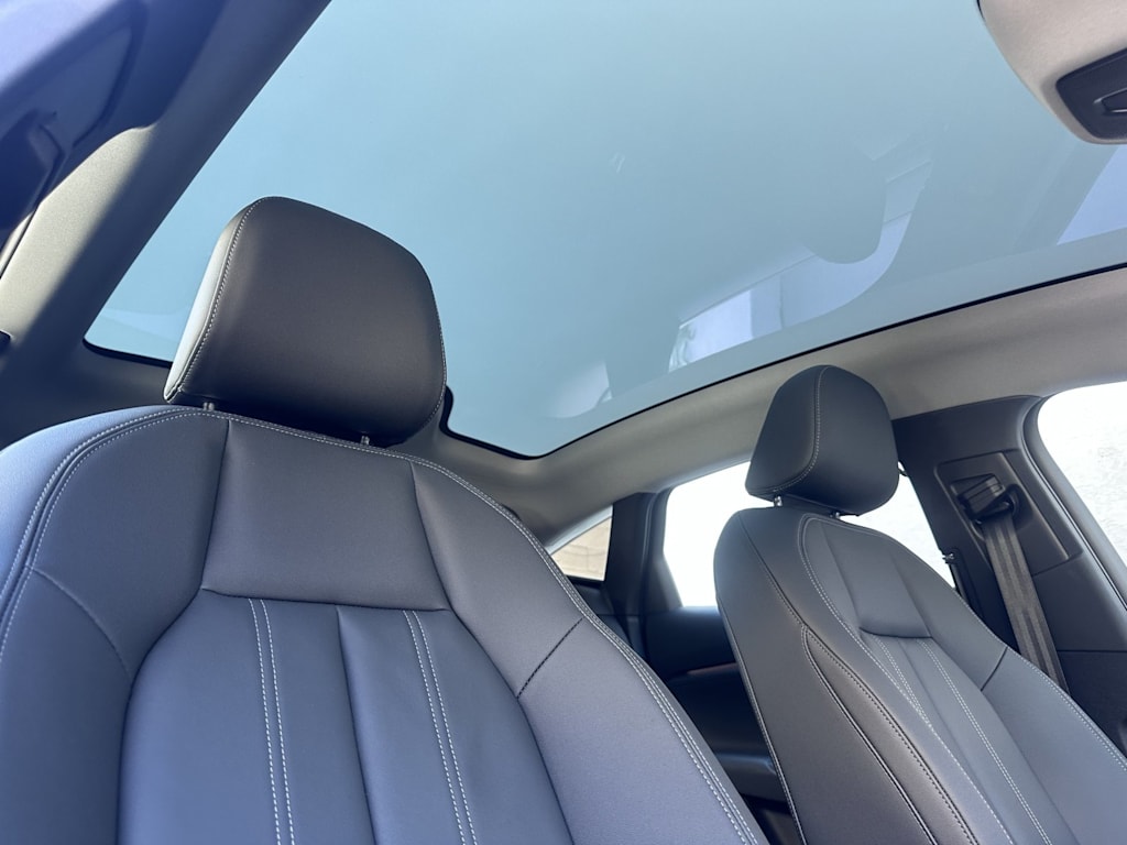 Thumbnail: 2025 Audi e-tron - 22