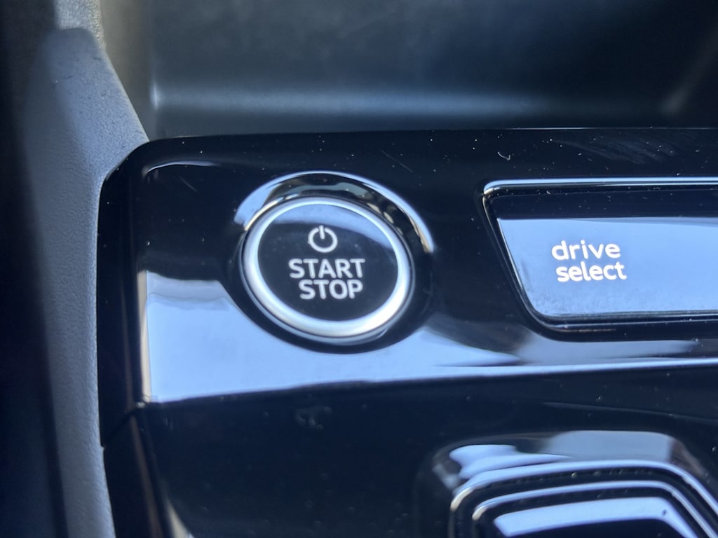 Thumbnail: 2025 Audi e-tron - 28