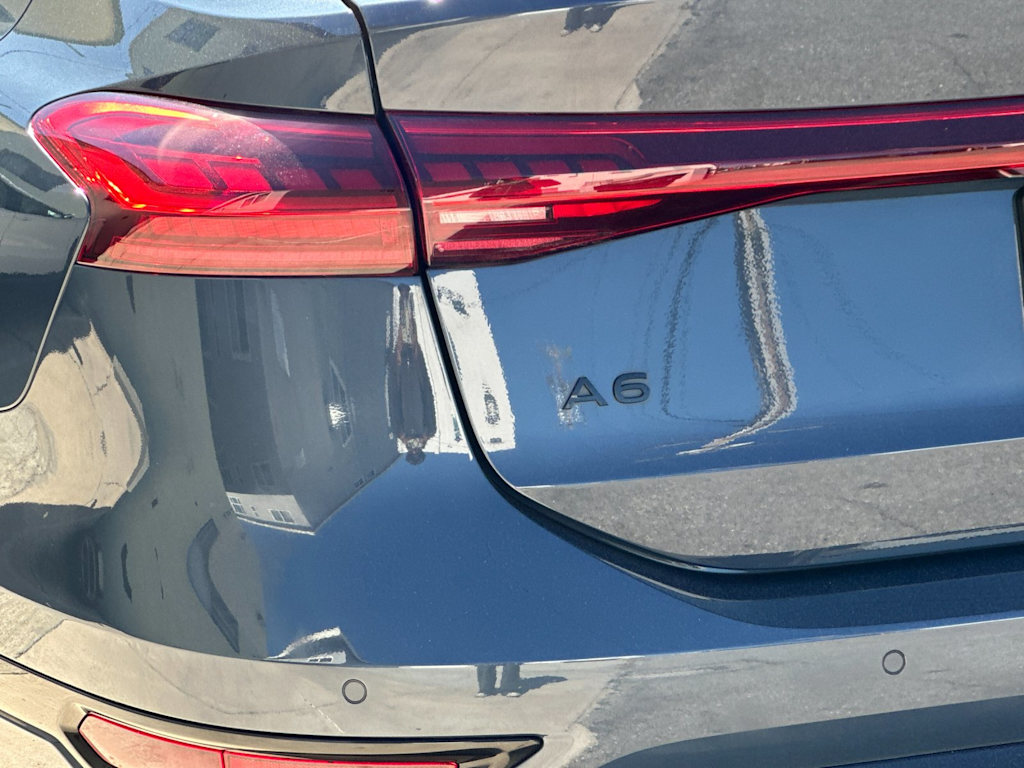 Thumbnail: 2025 Audi e-tron - 26