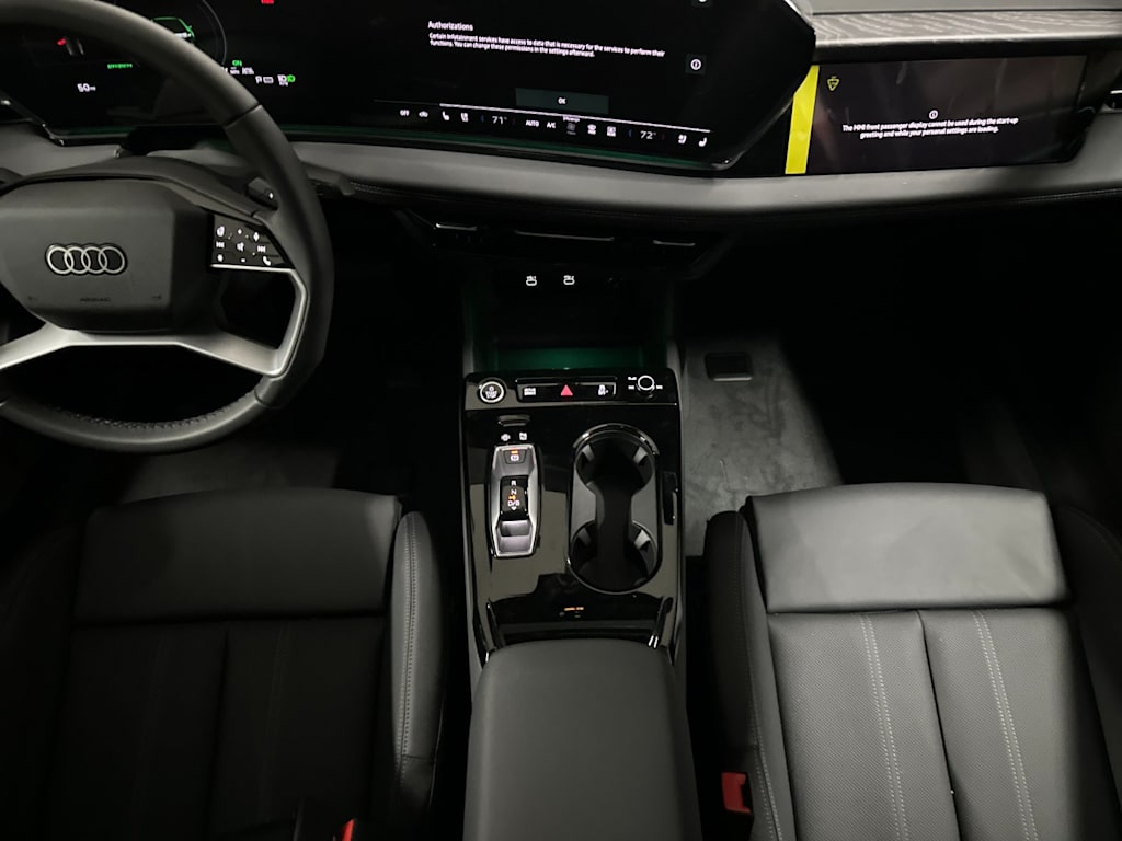 Thumbnail: 2025 Audi e-tron - 13