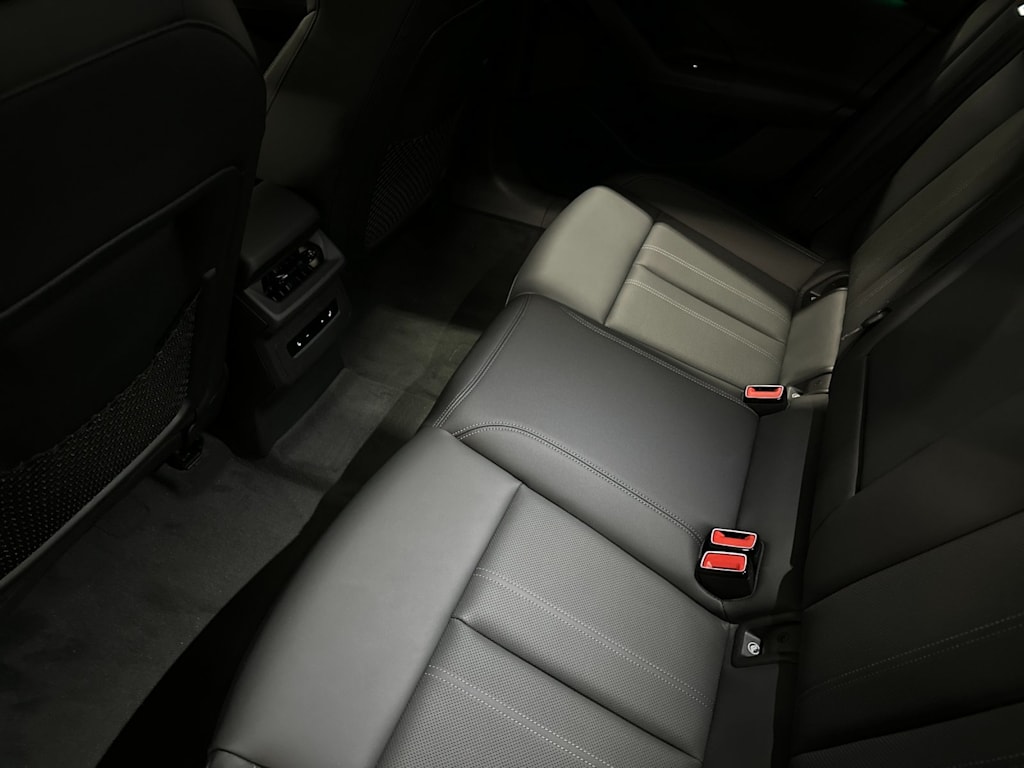 Thumbnail: 2025 Audi e-tron - 11