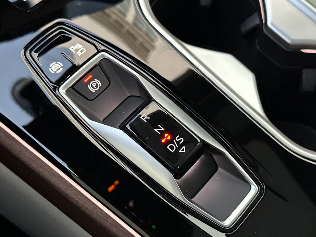 Thumbnail: 2026 Audi A6 - 5