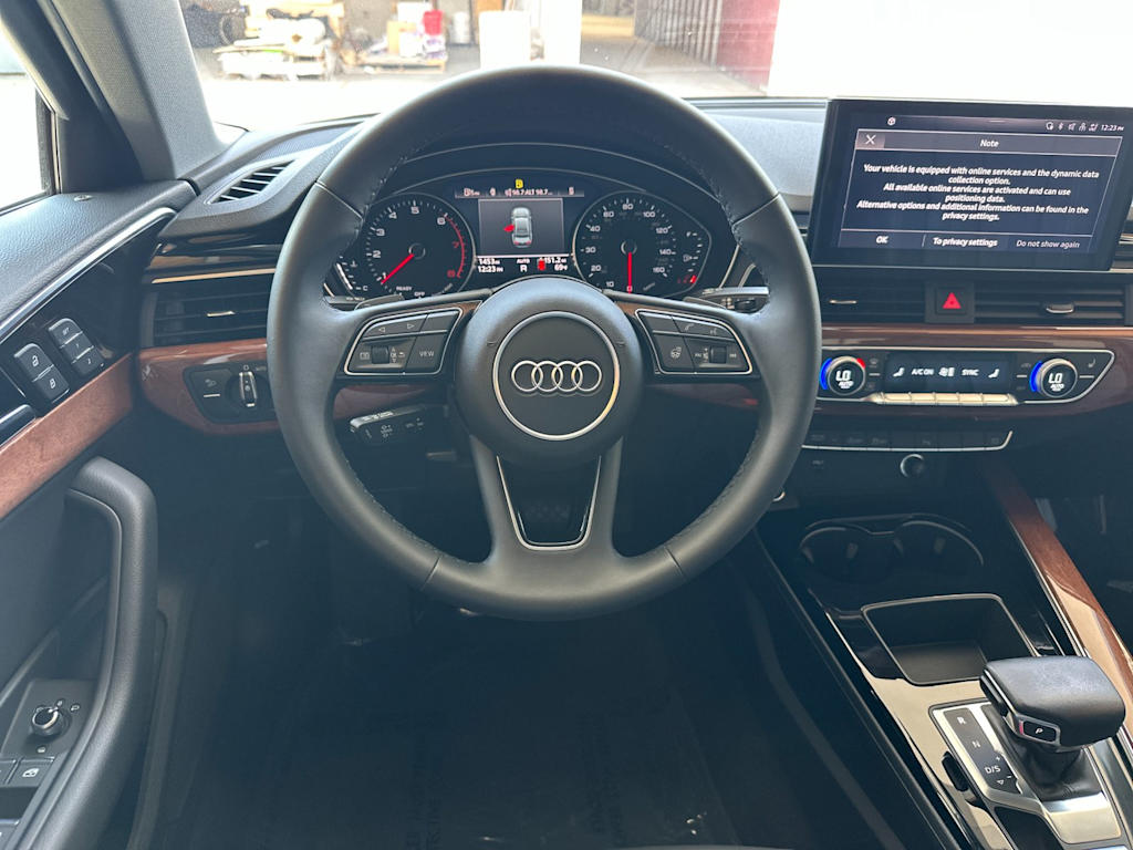Thumbnail: 2023 Audi A4 - 10