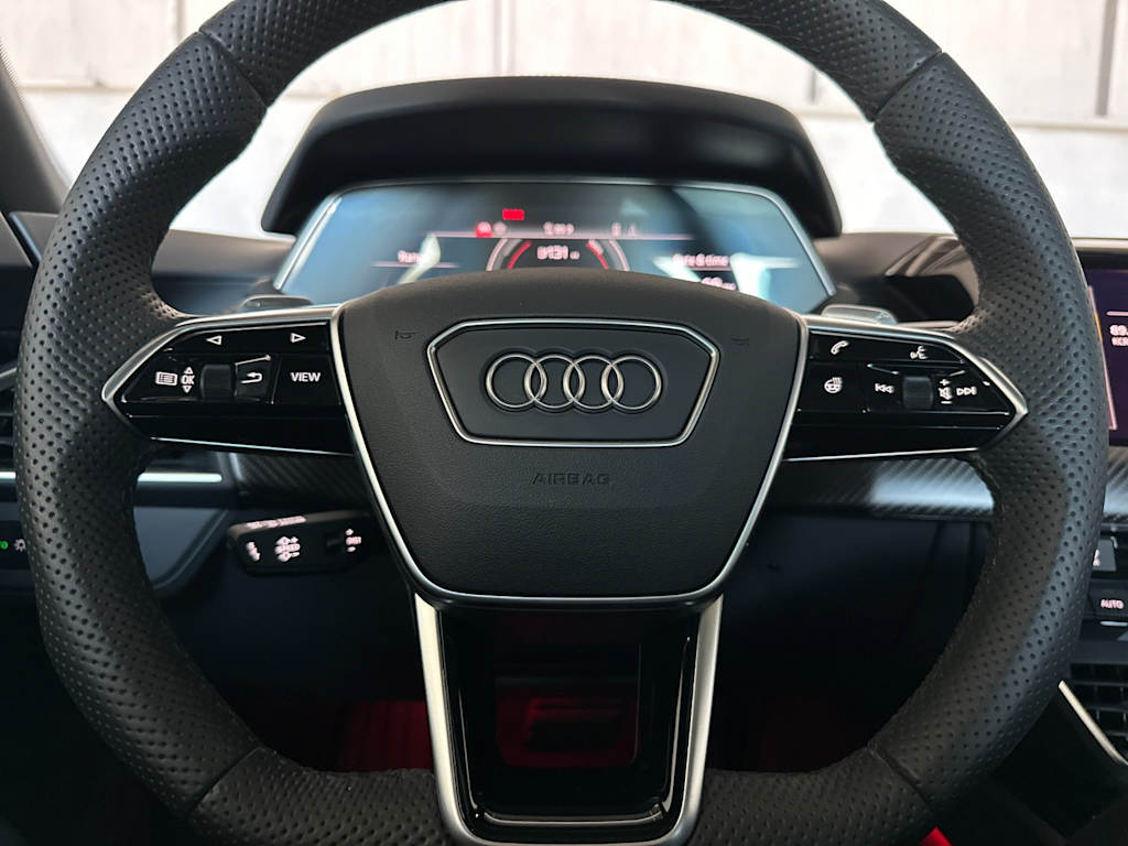 Thumbnail: 2024 Audi e-tron GT - 25