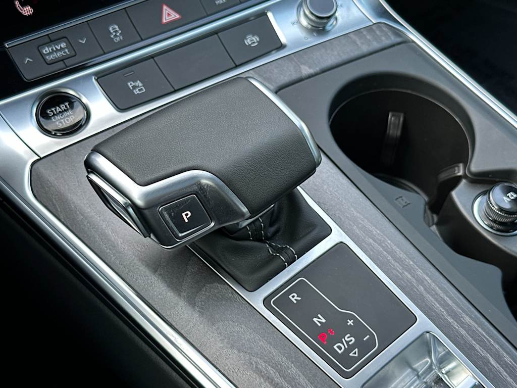 Thumbnail: 2025 Audi A6 - 13