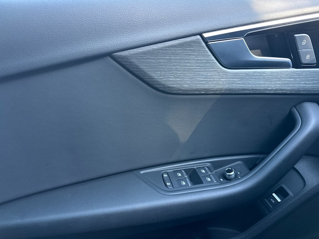 Thumbnail: 2025 Audi A4 - 19