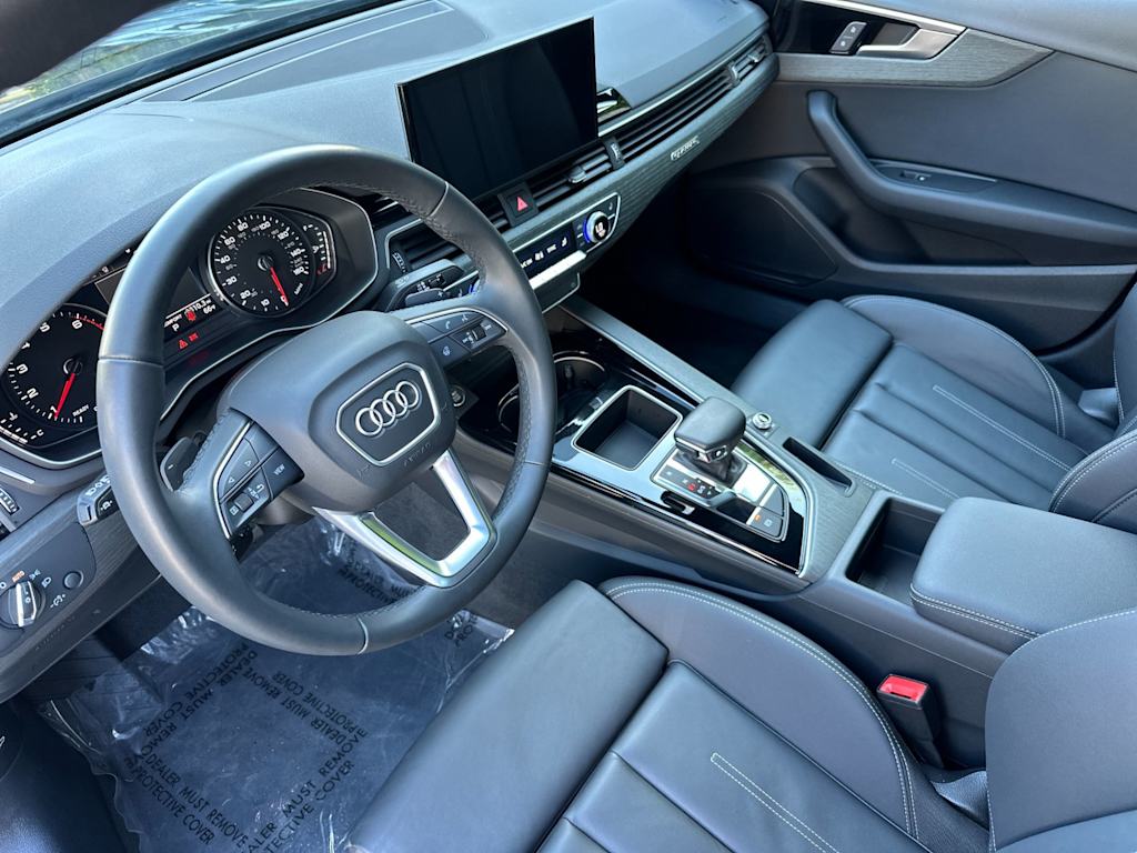 Thumbnail: 2025 Audi A4 - 8