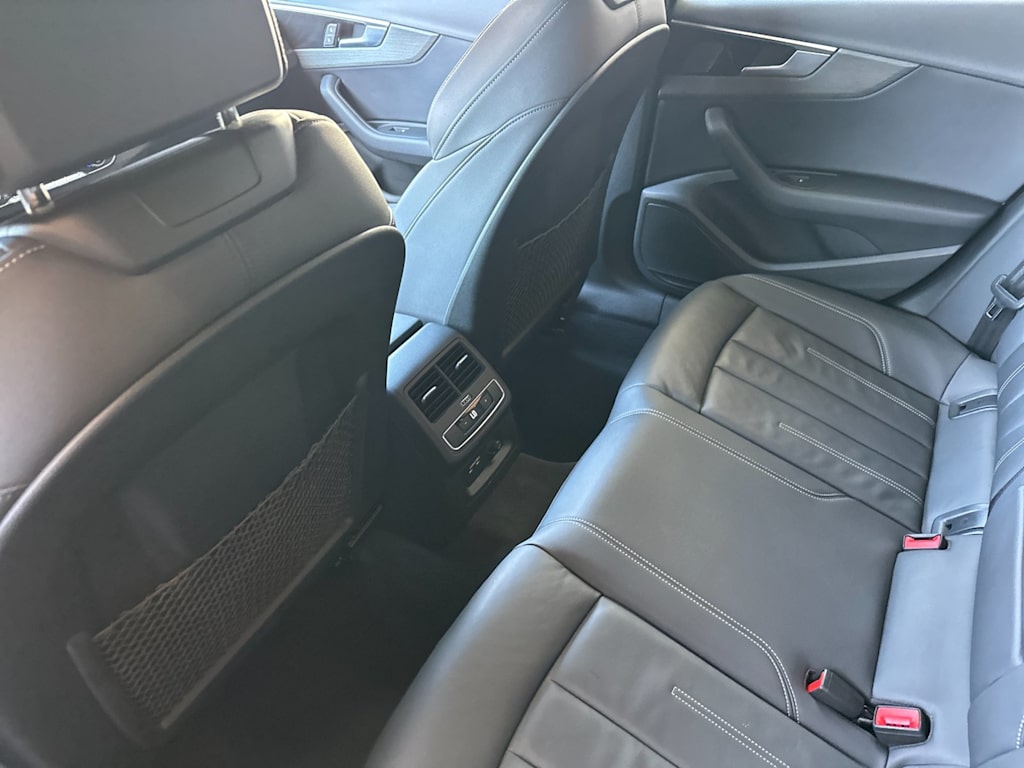 Thumbnail: 2025 Audi A4 - 9