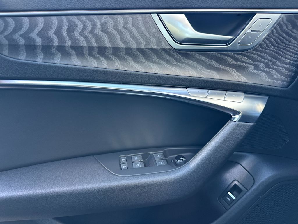 Thumbnail: 2025 Audi A6 - 19