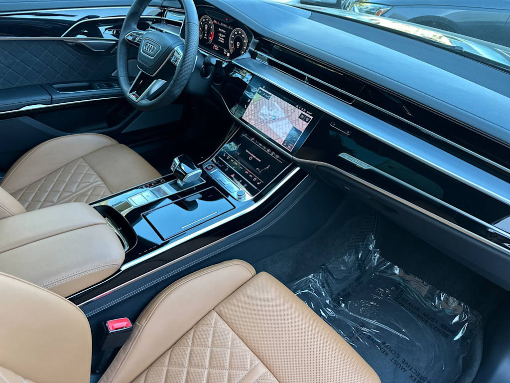 Thumbnail: 2024 Audi S8 - 12