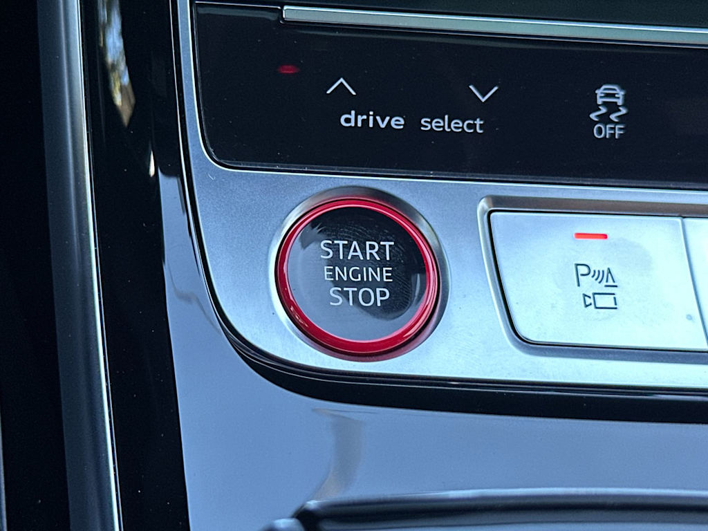 Thumbnail: 2024 Audi S8 - 24