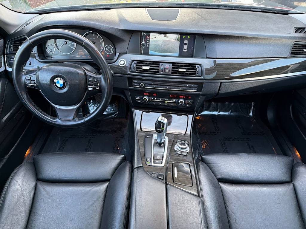 Thumbnail: 2011 BMW 5 Series - 2