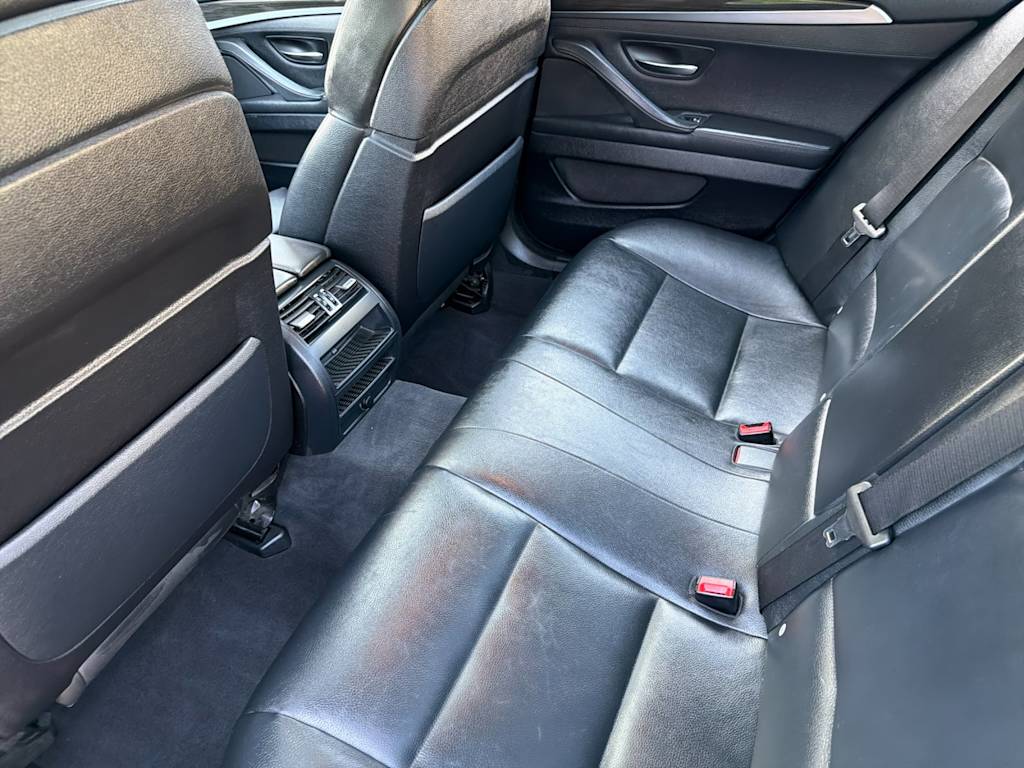 Thumbnail: 2011 BMW 5 Series - 8