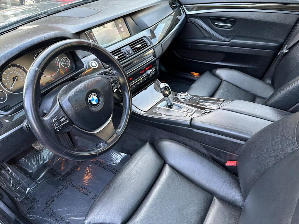 Thumbnail: 2011 BMW 5 Series - 7