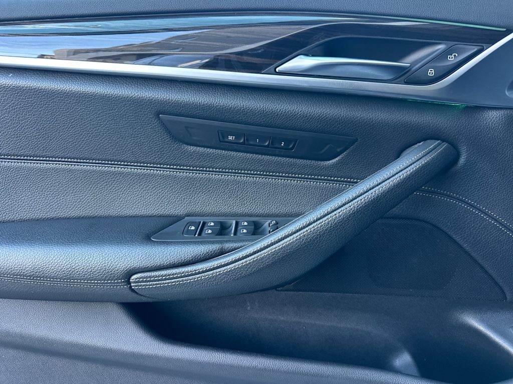Thumbnail: 2019 BMW 5 Series - 19