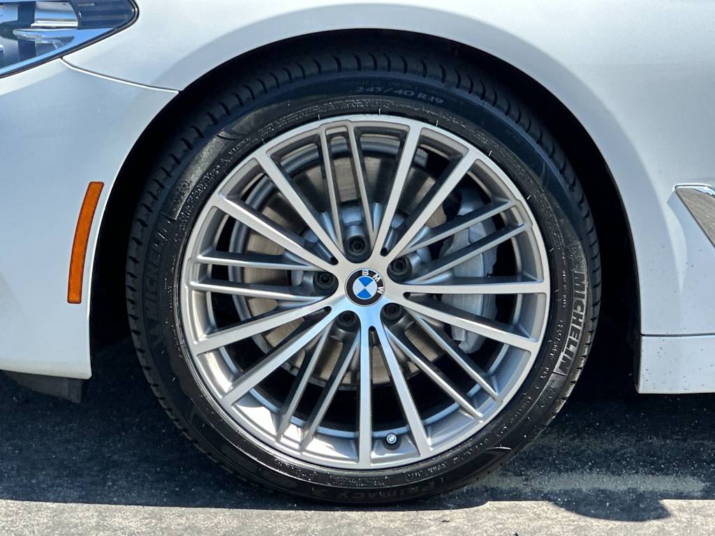 Thumbnail: 2018 BMW 5 Series - 7