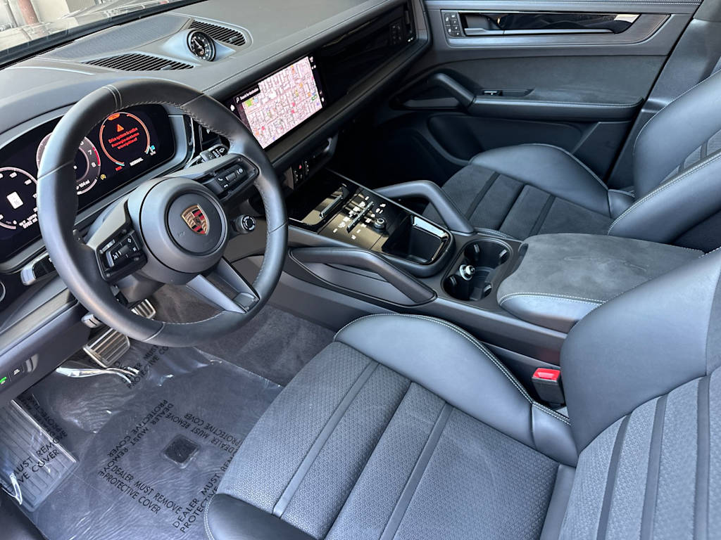Thumbnail: 2025 Porsche Cayenne - 8
