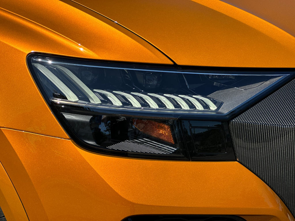 Thumbnail: 2024 Audi RS Q8 - 29