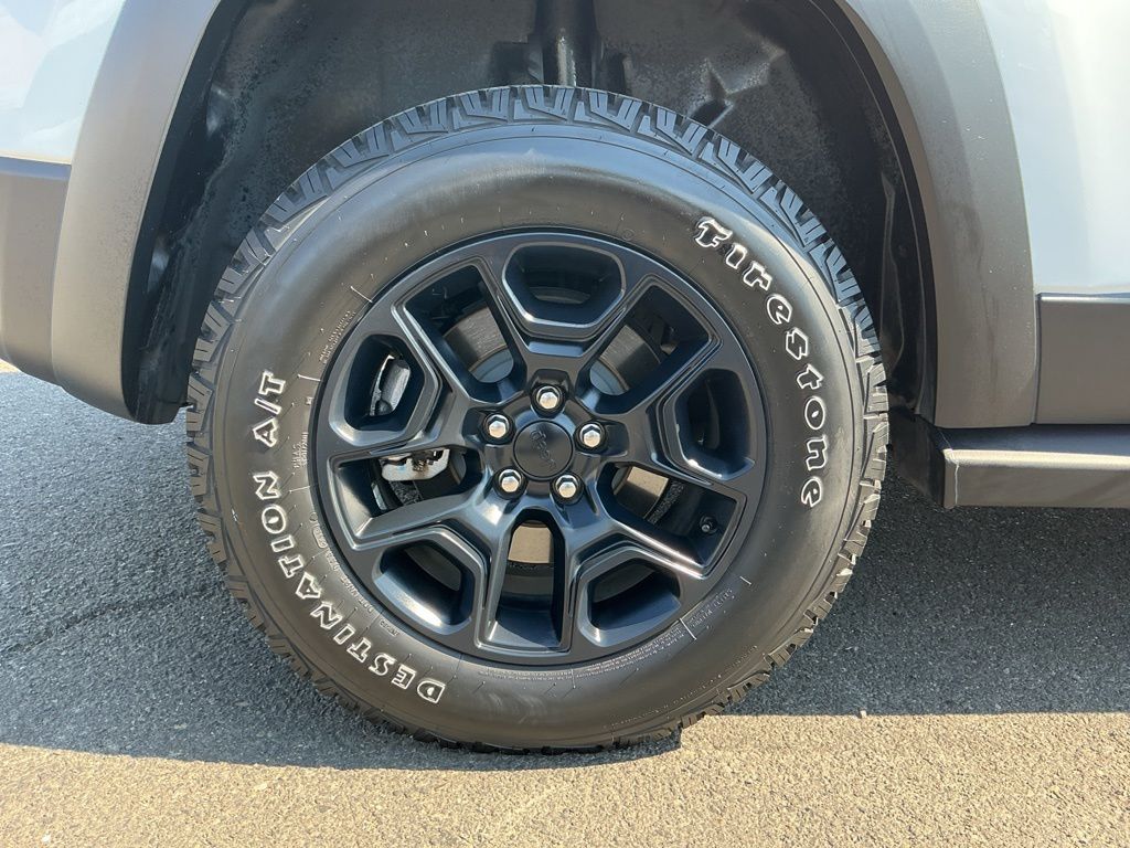 Thumbnail: 2020 Jeep Cherokee - 19