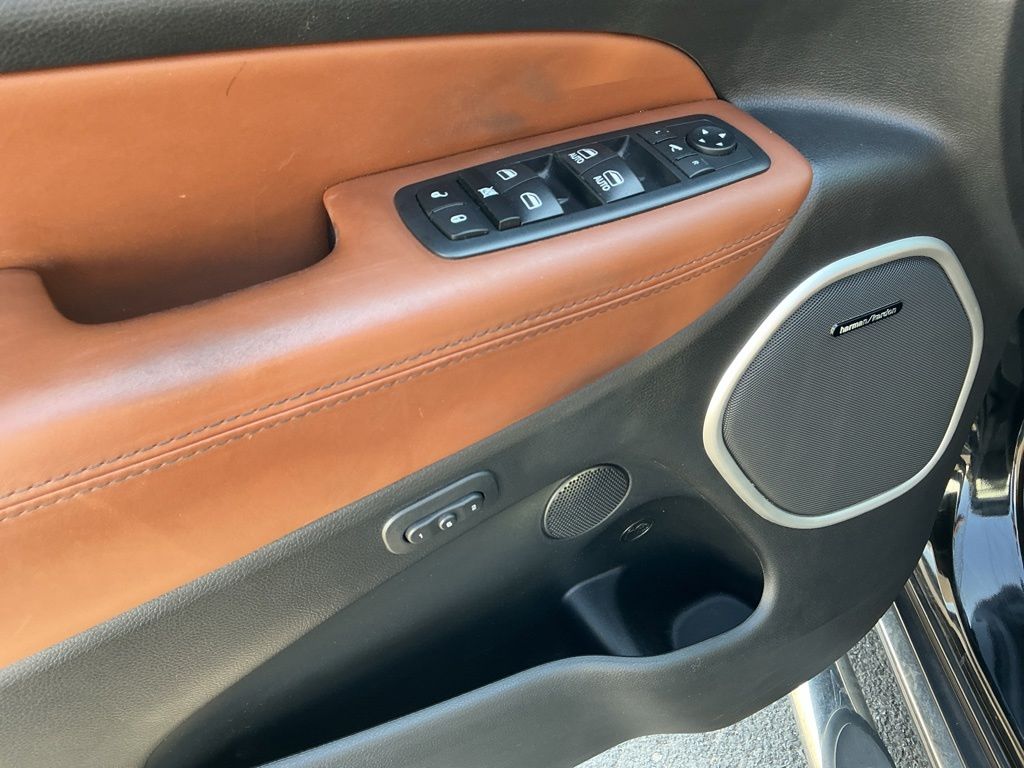 Thumbnail: 2020 Jeep Grand Cherokee - 25