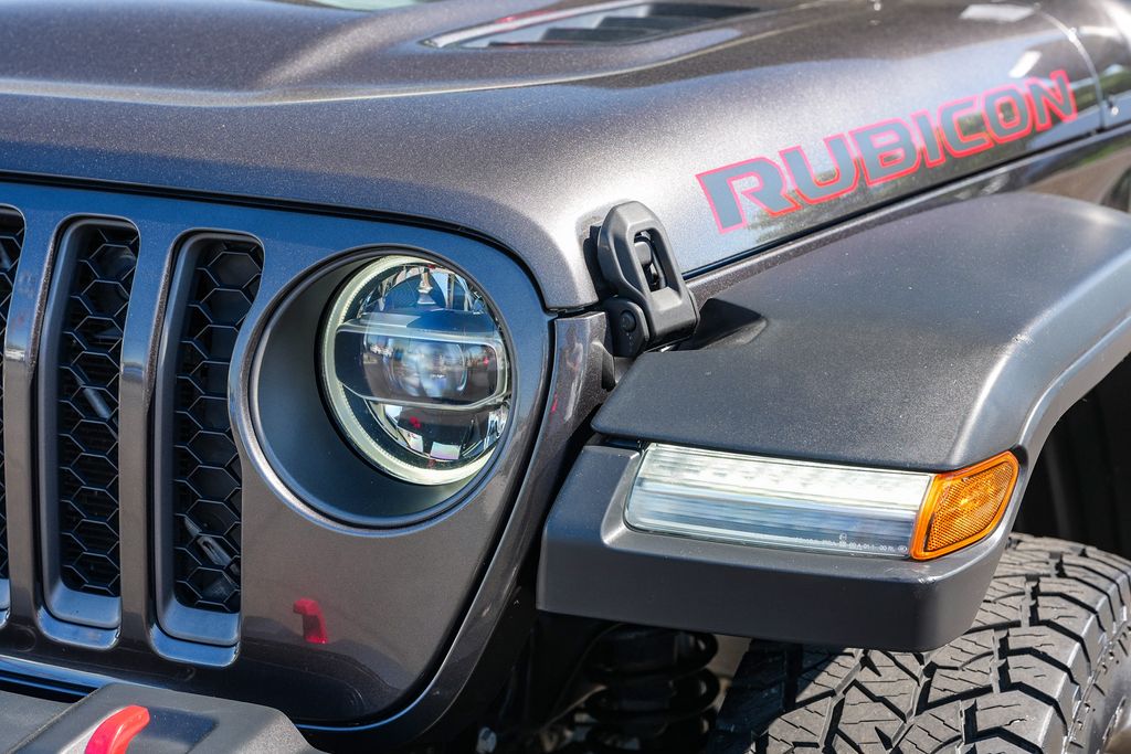 Thumbnail: 2020 Jeep Gladiator - 16