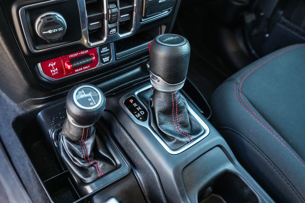 Thumbnail: 2020 Jeep Gladiator - 13