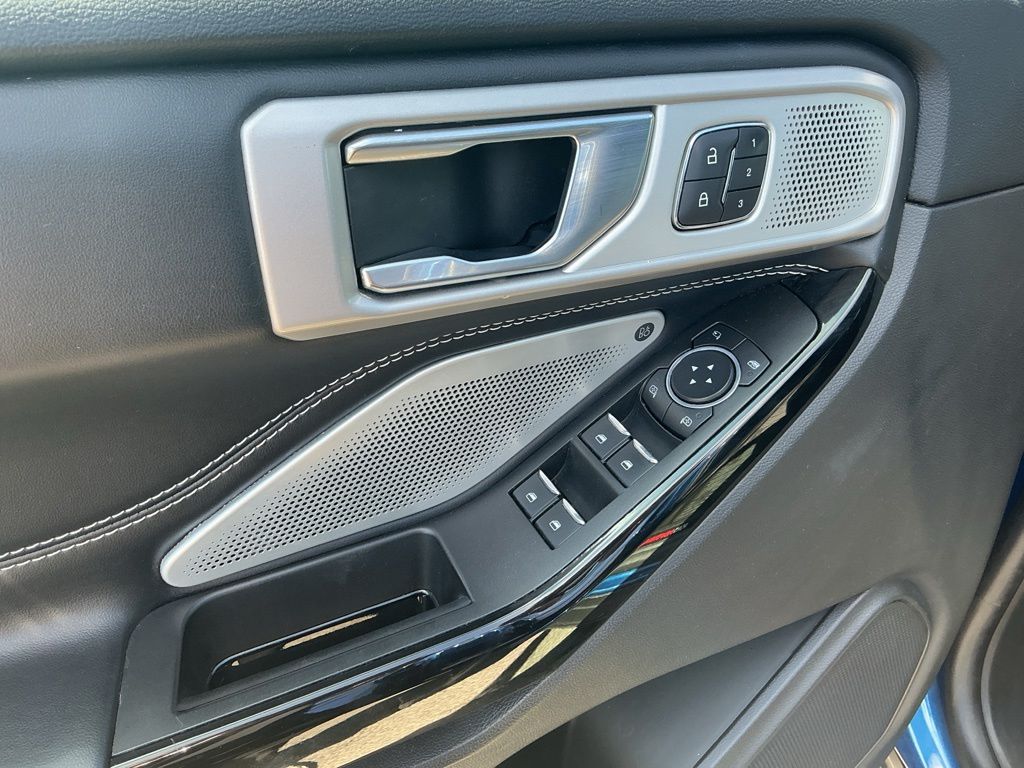 Thumbnail: 2022 Ford Explorer - 24