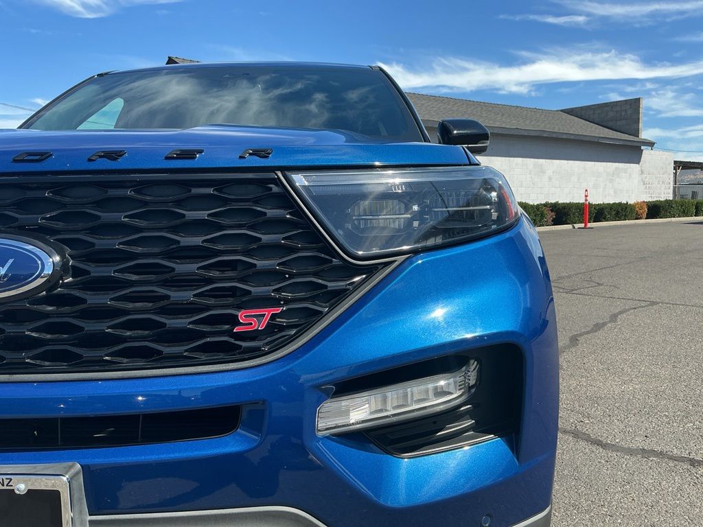 Thumbnail: 2022 Ford Explorer - 16