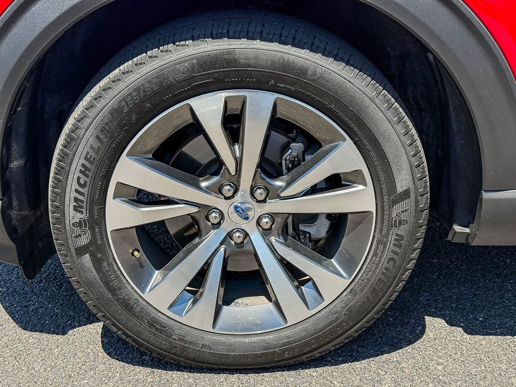Thumbnail: 2020 Ford Explorer - 18