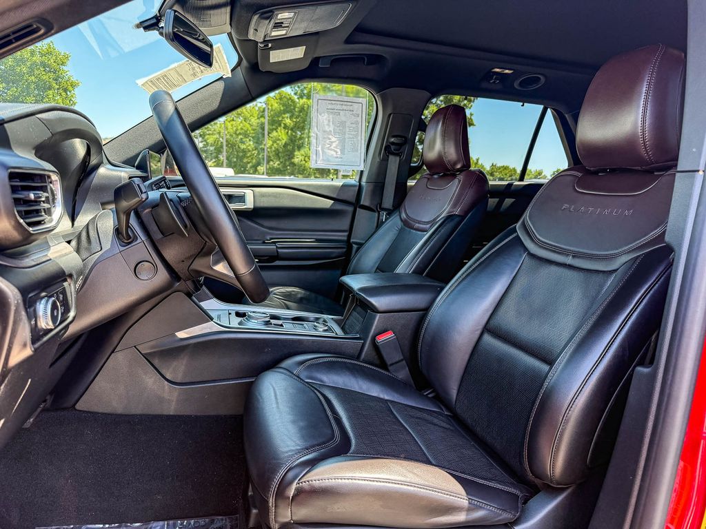 Thumbnail: 2020 Ford Explorer - 11