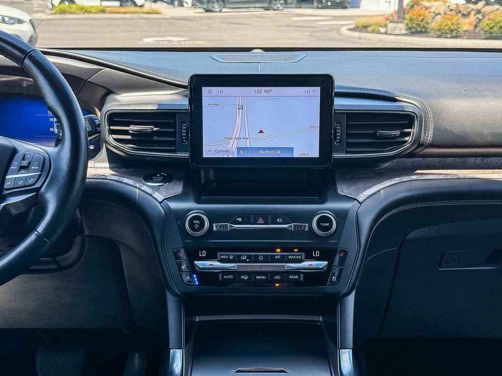 Thumbnail: 2020 Ford Explorer - 13
