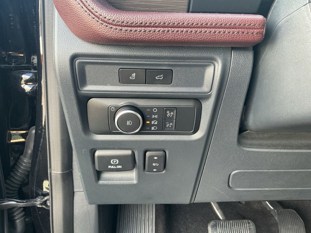 Thumbnail: 2022 Ford Expedition MAX - 22