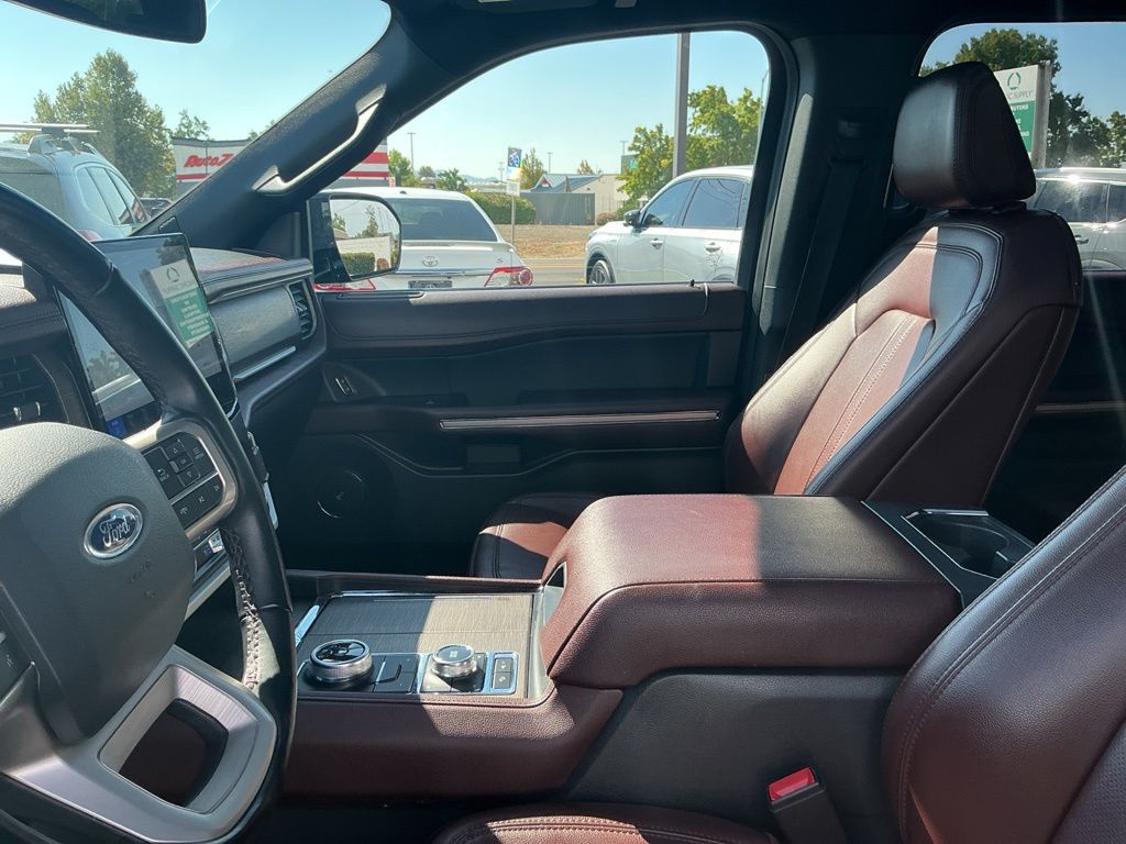 Thumbnail: 2022 Ford Expedition MAX - 9