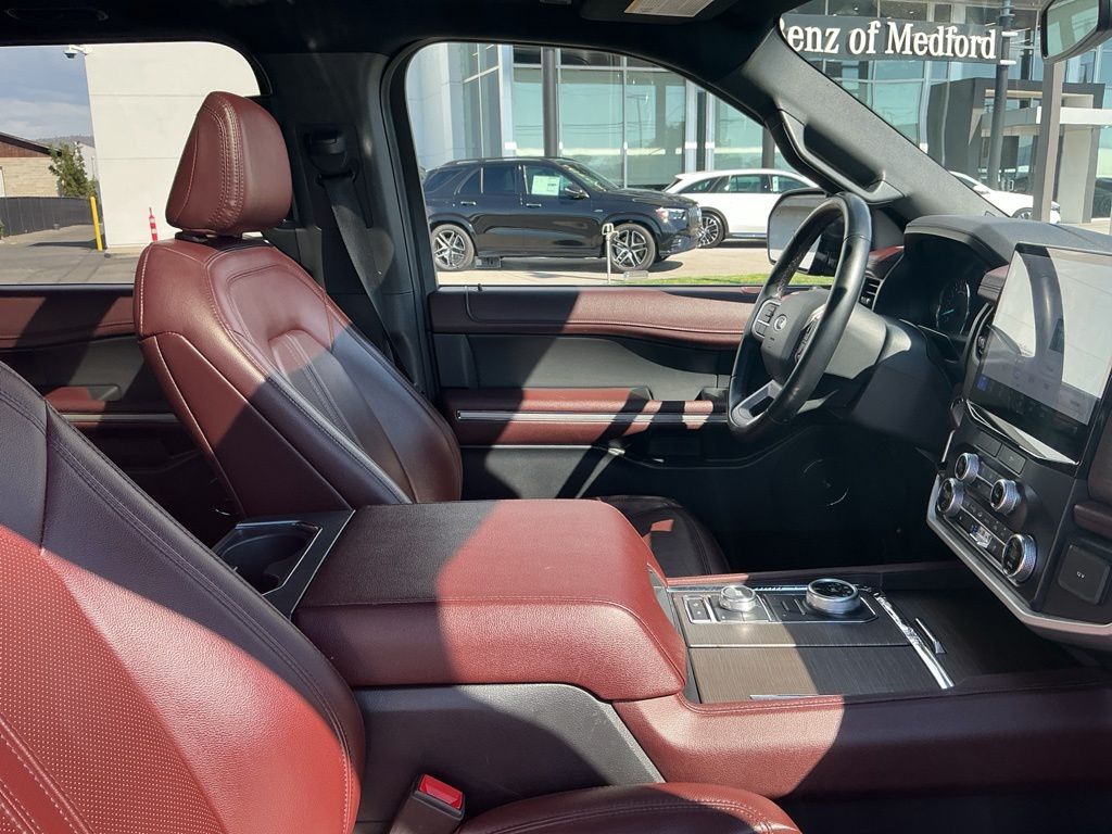 Thumbnail: 2022 Ford Expedition MAX - 10
