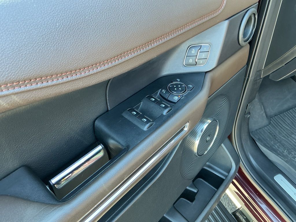 Thumbnail: 2021 Ford Expedition - 24
