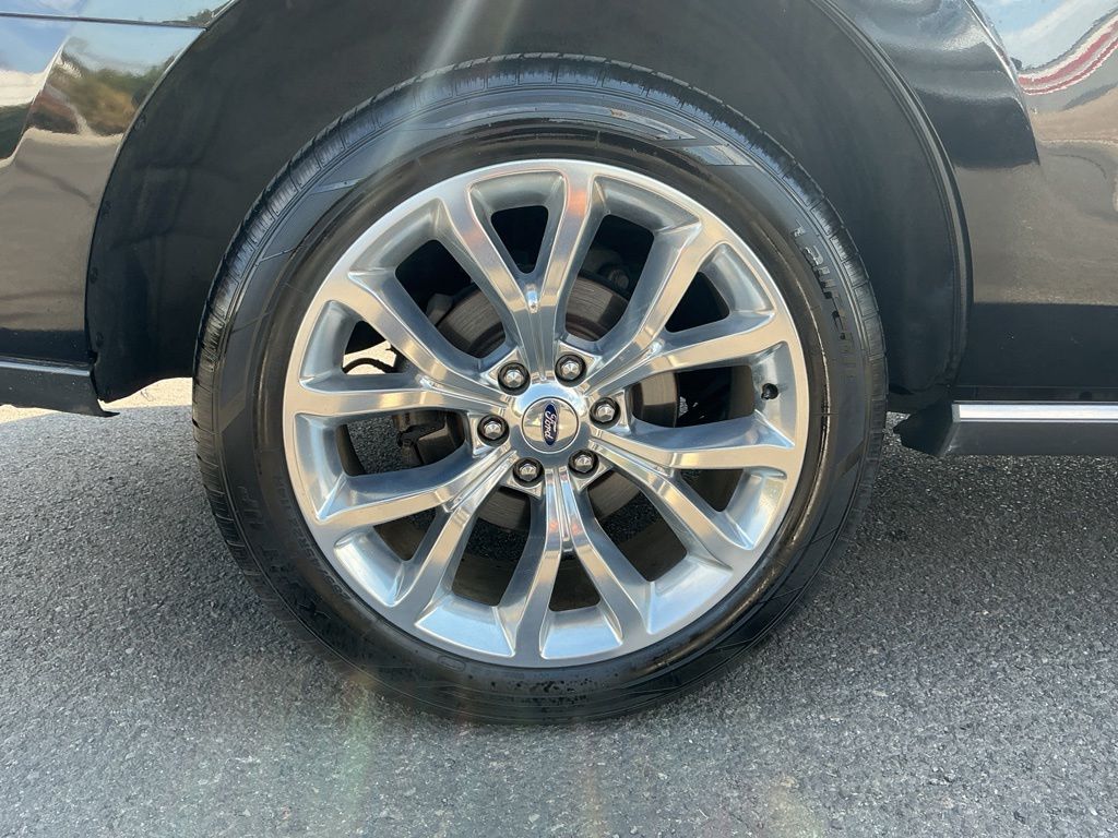 Thumbnail: 2018 Ford Expedition - 19