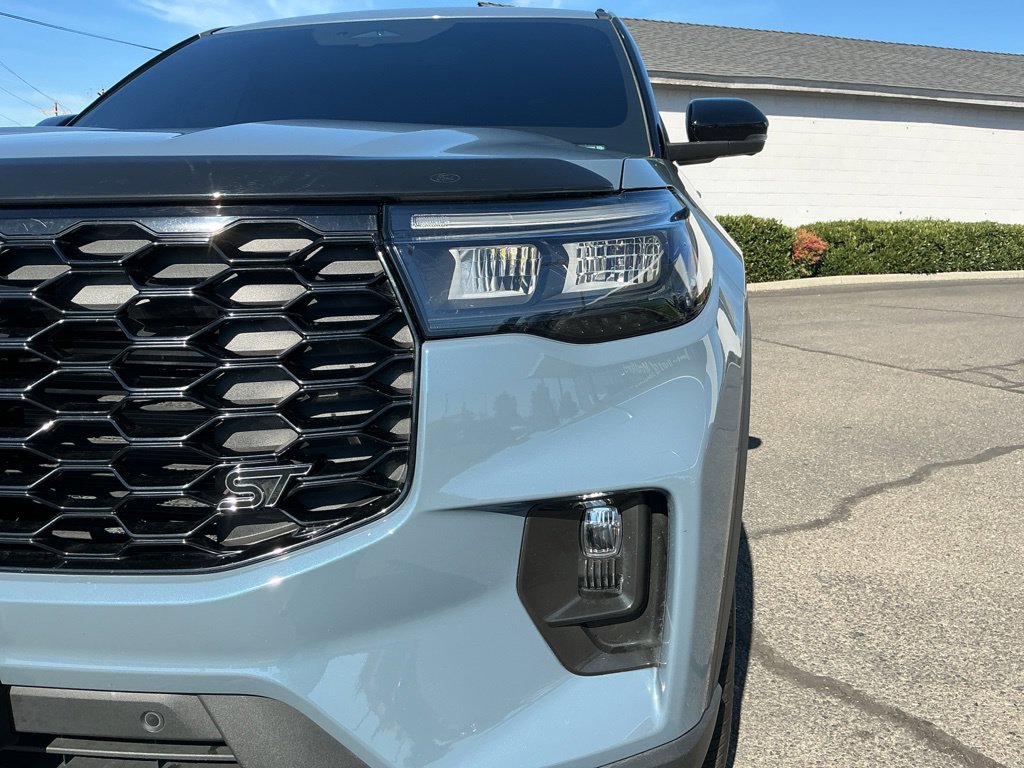 Thumbnail: 2025 Ford Explorer - 34