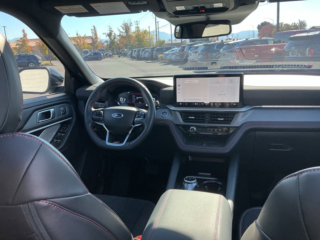 Thumbnail: 2025 Ford Explorer - 8