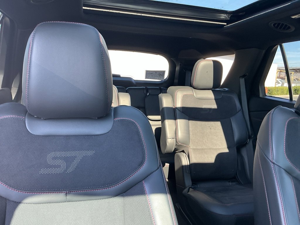 Thumbnail: 2025 Ford Explorer - 28
