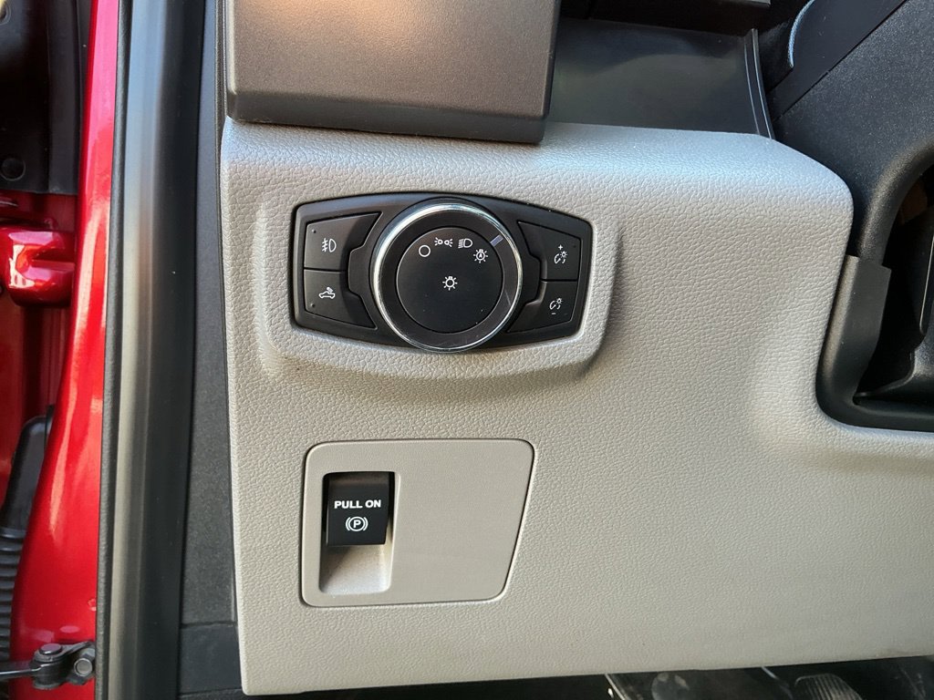 Thumbnail: 2016 Ford F-150 - 18