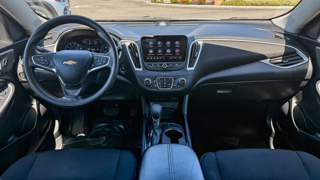 Thumbnail: 2024 Chevrolet Malibu - 2