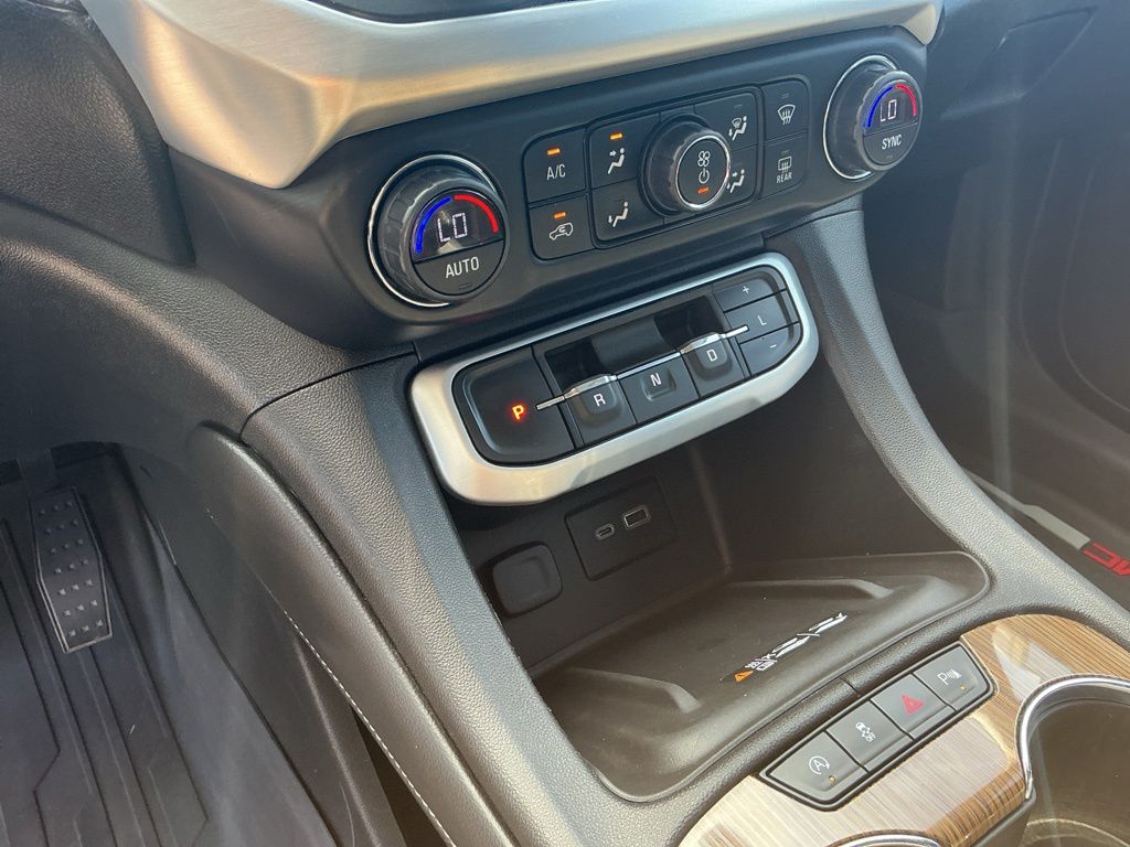 Thumbnail: 2021 GMC Acadia - 20