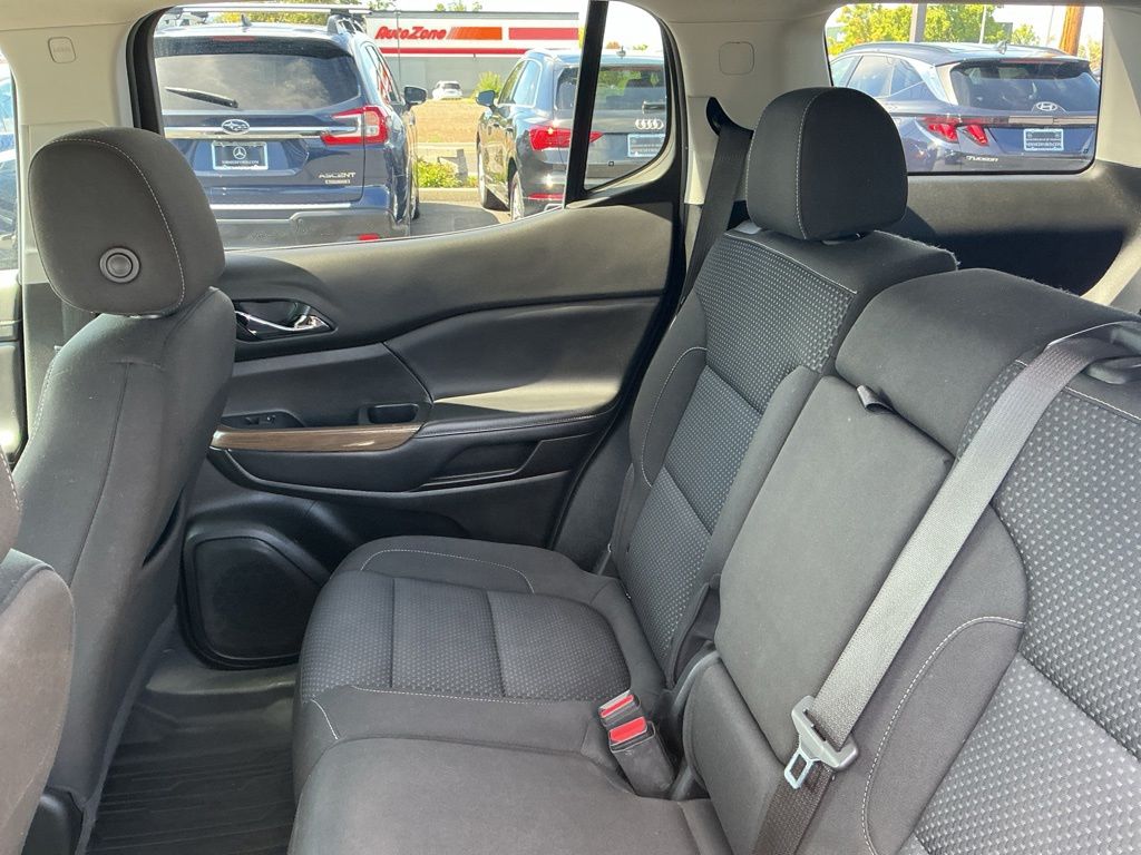 Thumbnail: 2021 GMC Acadia - 27
