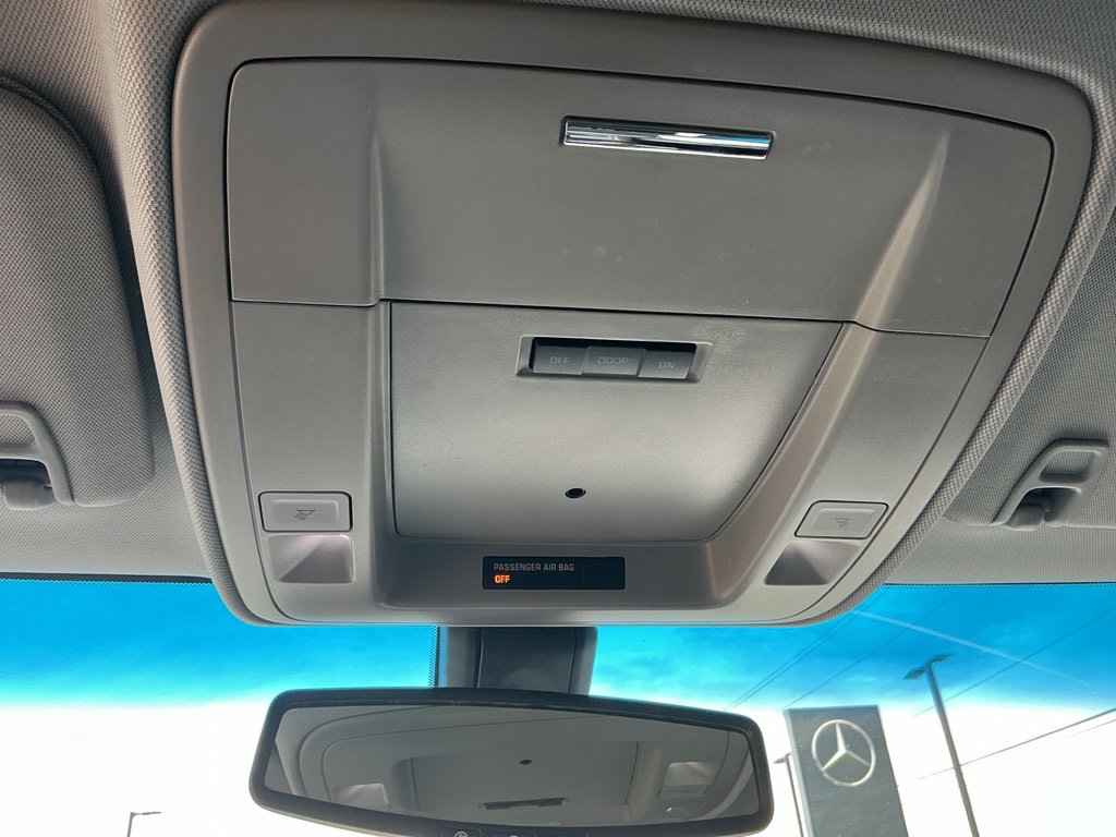 Thumbnail: 2015 Chevrolet Tahoe - 19