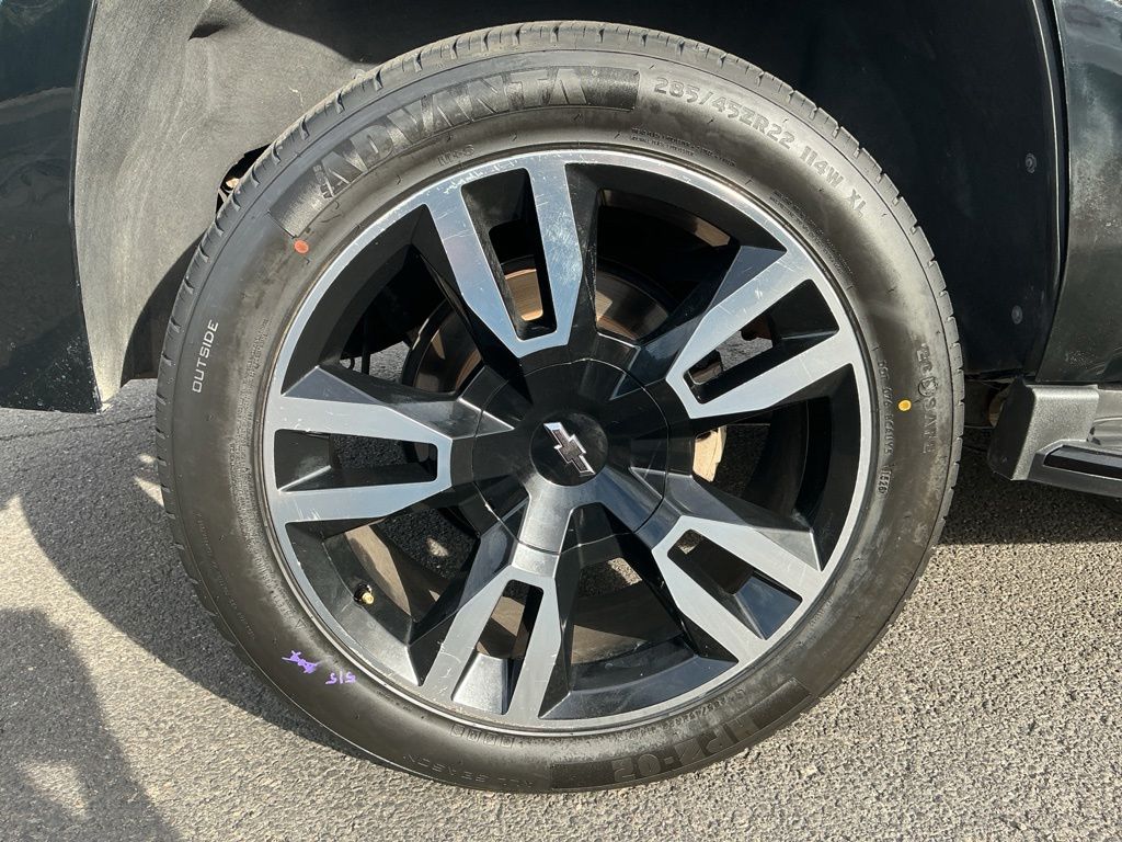Thumbnail: 2018 Chevrolet Tahoe - 19