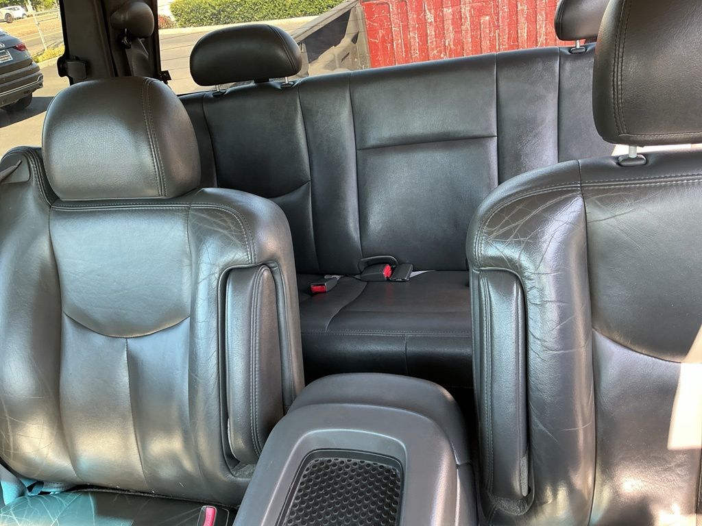 Thumbnail: 2004 GMC Sierra 2500 - 6
